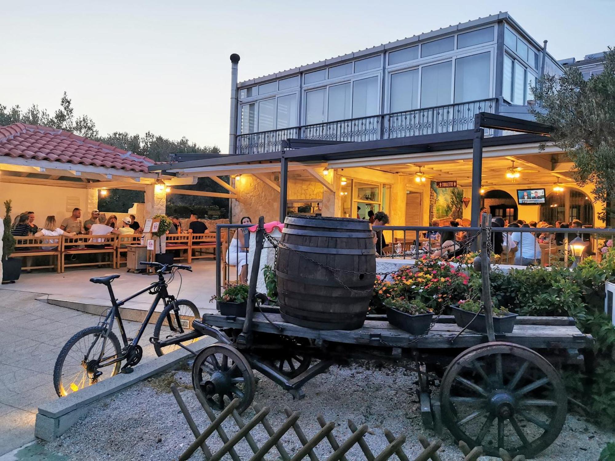Bed and Breakfast Pansion Karoca Vodice Exterior foto