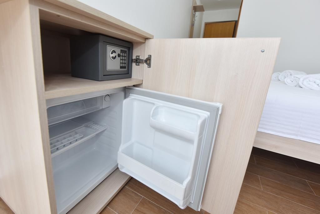 Bed and Breakfast Pansion Karoca Vodice Exterior foto